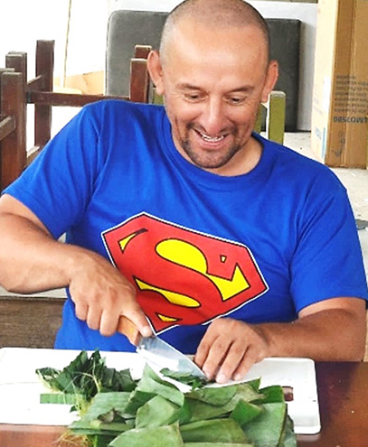 Roman cutting leaves